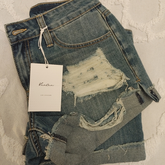 KanCan distress shorts - Picture 2 of 3